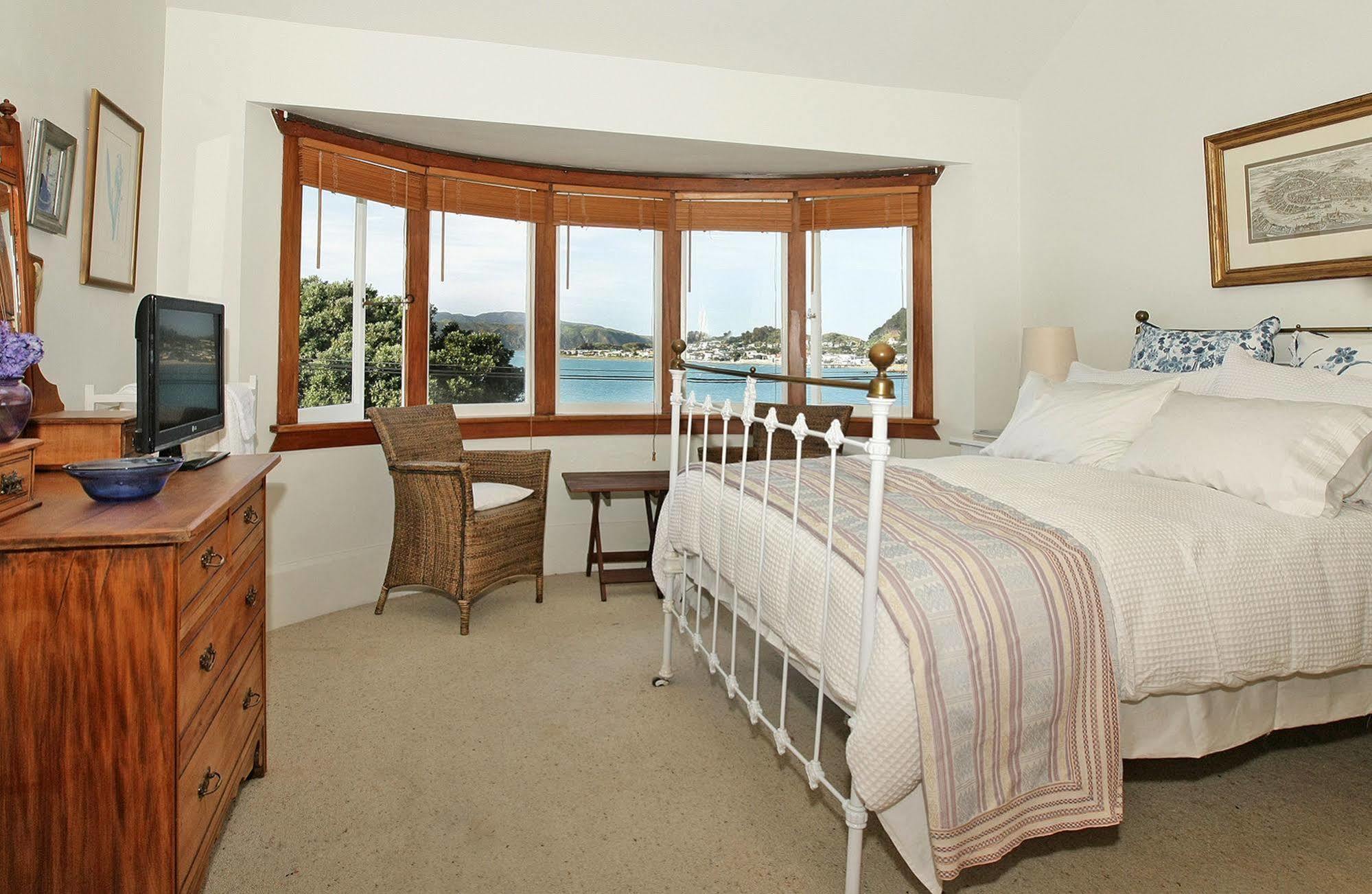 Beachfront Wellington Bed And Breakfast Eksteriør billede