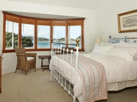 Beachfront Wellington Bed And Breakfast Eksteriør billede